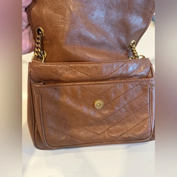 Saint Laurent Niki Medium in Vintage Leather, Light Caramel - Picture 3 of 14